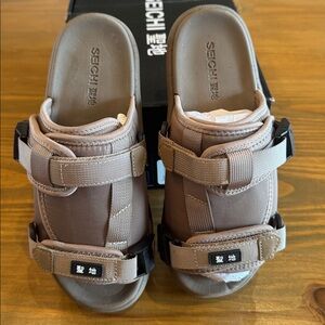 SEICHI Taupe adjustable sandals SLIDES SIZE 8 / 41 men’s NIB